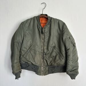 Vintage MA-1 Bomber Jacket 1969 Size Large Alpha Industries USAF